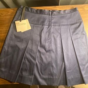 Vintage Valentino skirt! Valentino Red bought in 2022 grate condition! Tag on